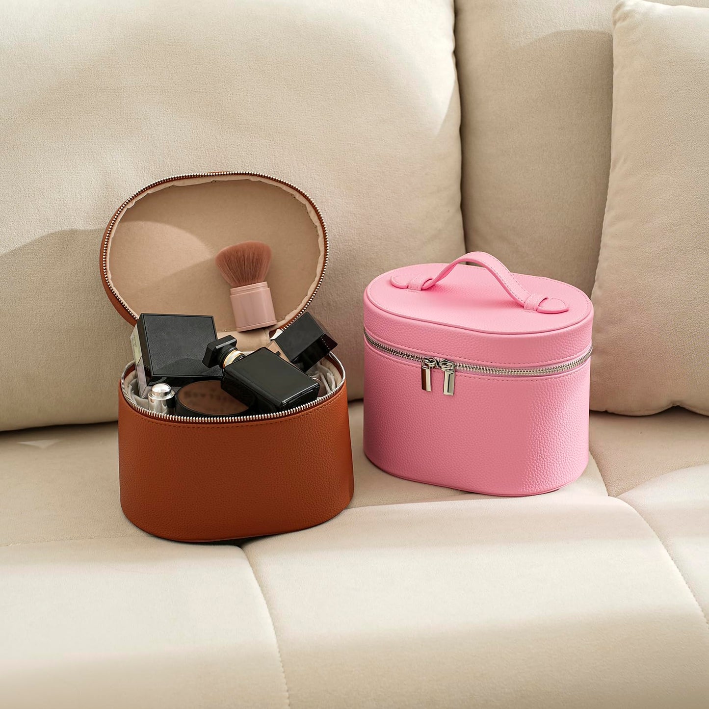 RSRSLEII Pink Aesthetic Makeup Bag, Travel Makeup Vanity Case with Divider and Handle, Waterproof PU Leather Cosmetic Organizer Bag, Portable Toiletry Bag for Women(02Pink)