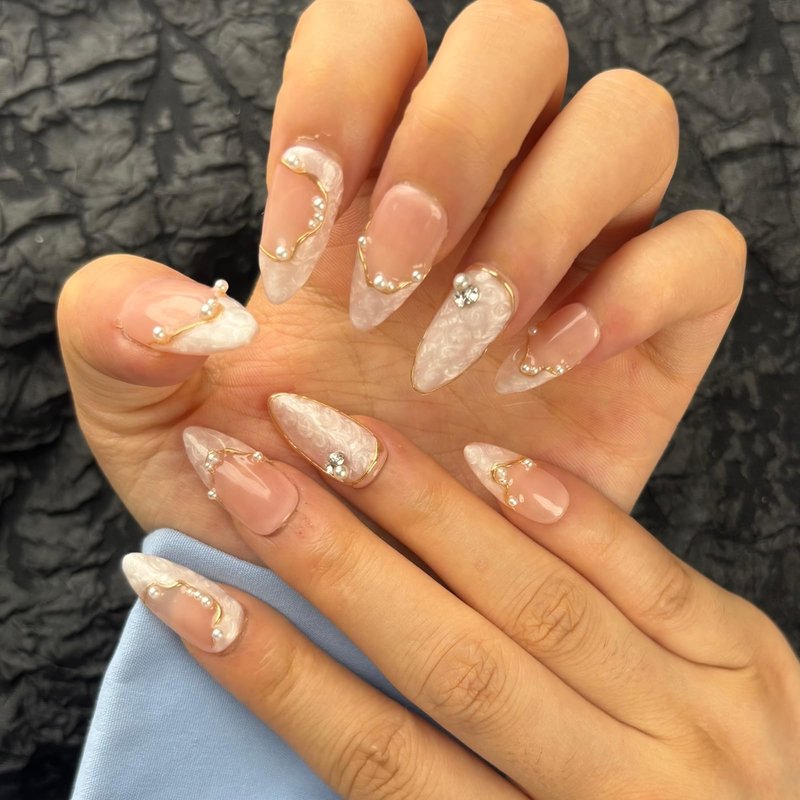 AKA Unicorn 10Pcs Handmade Press On Nails Short Almond,Nude Pink Acrylic Nails,Luxury Nail Press On with Charm Pearl Design for Wedding&Party Wear-True Love Design Concept