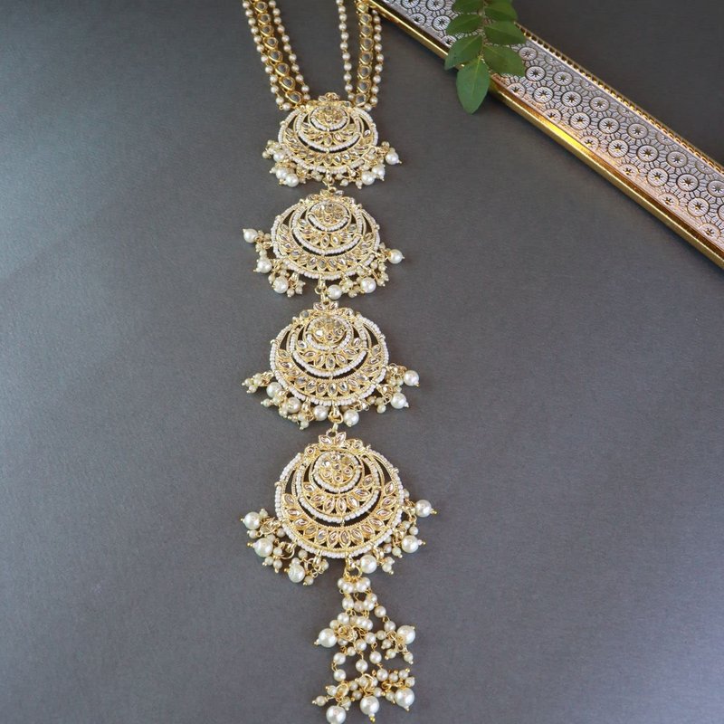 I Jewels Gold-Plated Metal Indian Wedding Bollywood Floral Kundan Pearl Studded Beaded Head Chain/Paranda (T2096W)