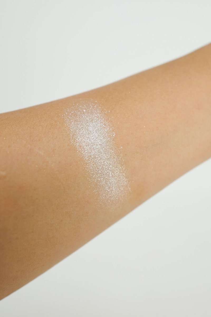Sunshine & Glitter Highlighter Shimmer Compact - Moonshine