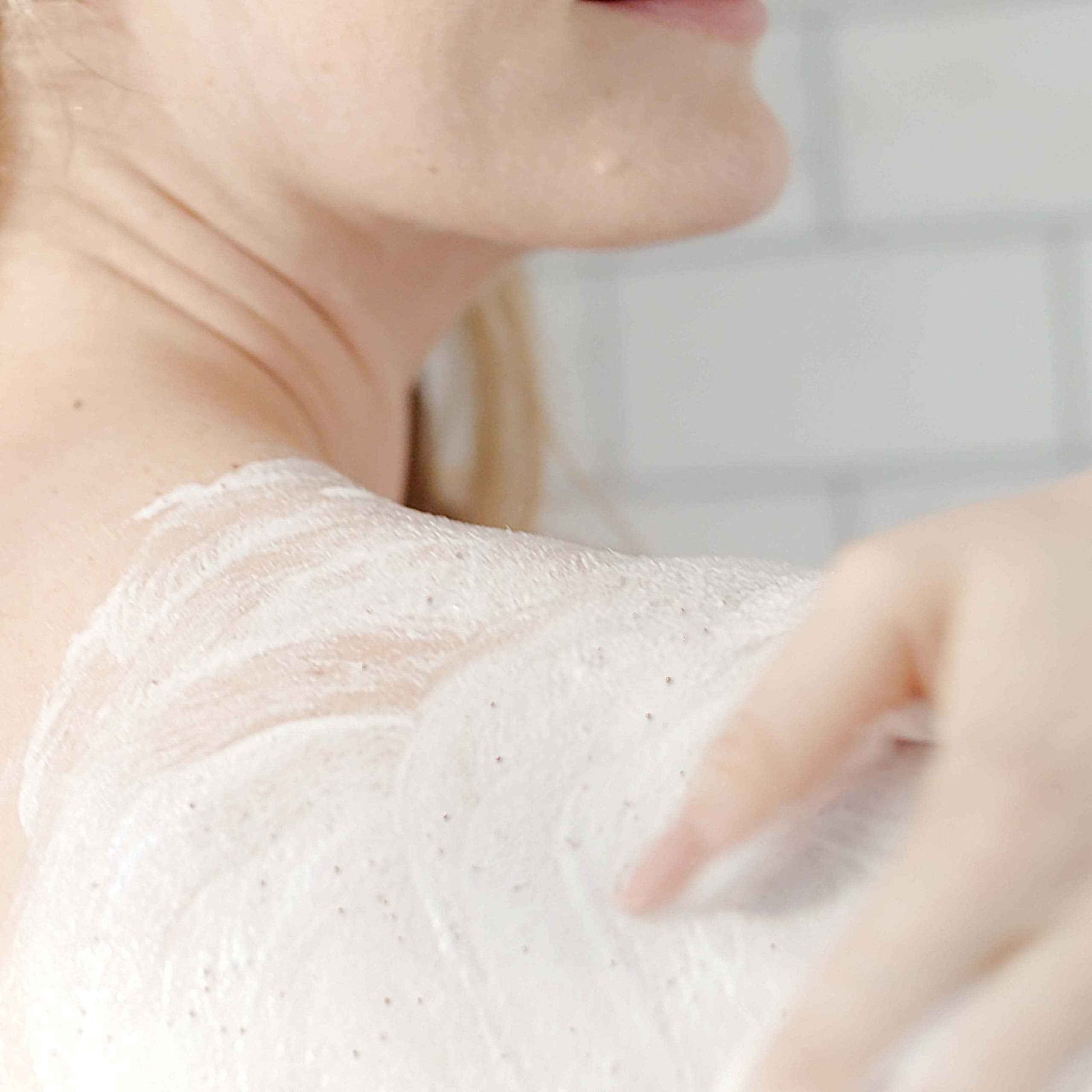 Dove Exfoliating Body Polish Scrub For Silky, Soft Skin Pomegranate & Shea Butter Body Scrub Exfoliates and Provides Lasting Nourishment 10.5 oz