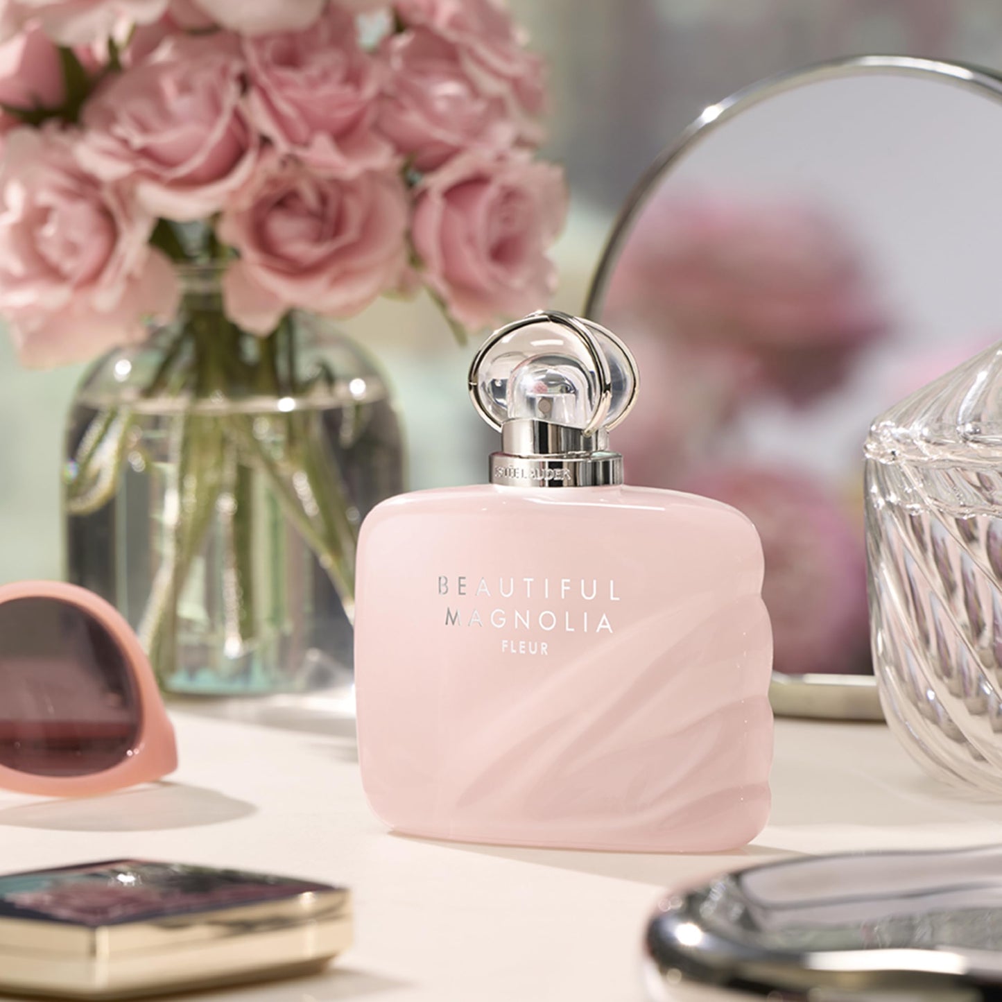 Estée Lauder Beautiful Magnolia Fleur Eau de Parfum Spray with Notes of Lush Magnolia, Solar Gardenia Accord & Serene Cedarwood | Perfumes for Women, 3.4 Fl Oz