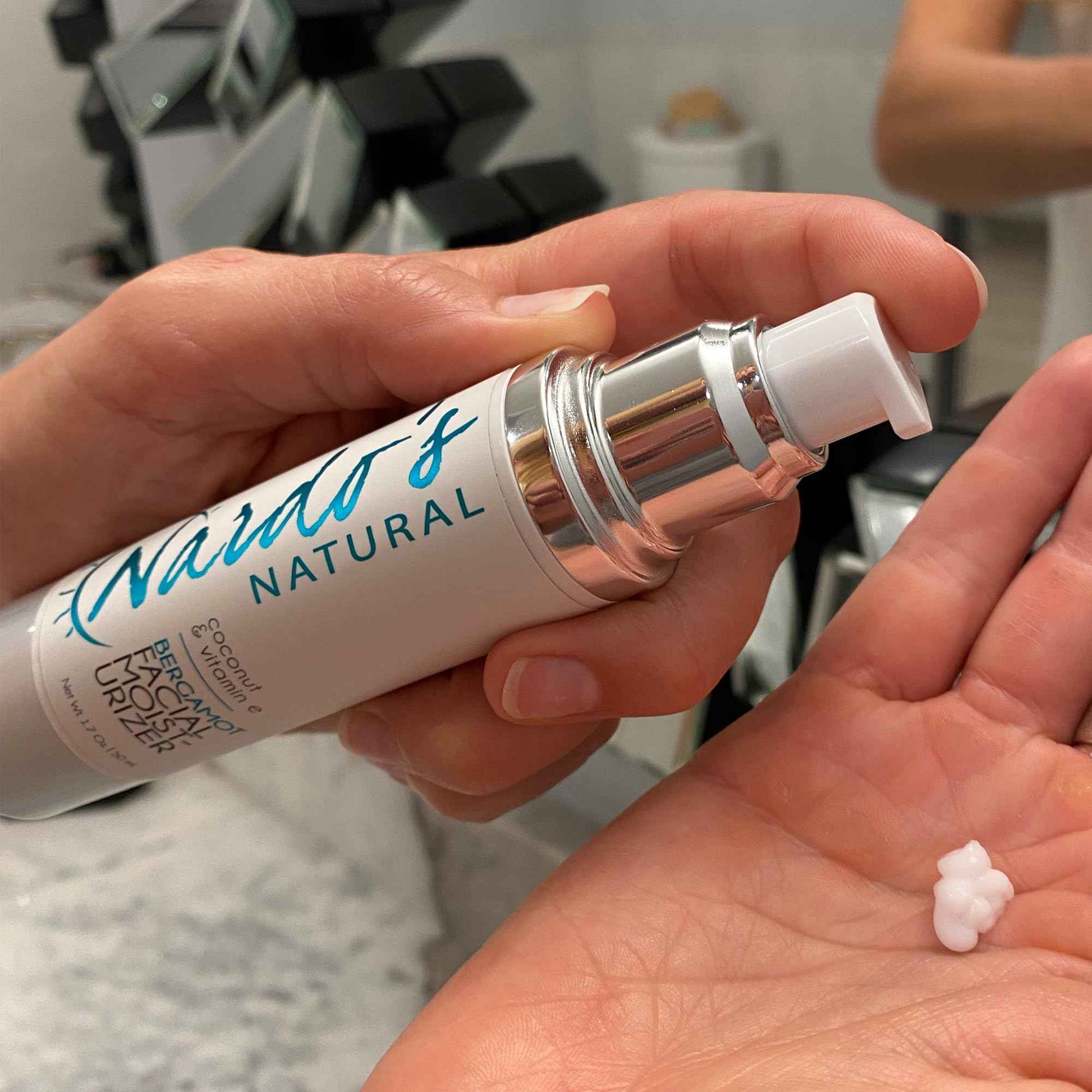 Nardo's Natural Facial Moisturizer with Hyaluronic Acid Anti-Aging For Women And Men Hydrates and Nourishes with Bergamot and Coconut oil Made in the USA Skin Care Products