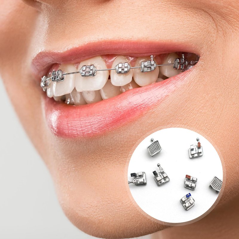 SEAVERRS 200pcs/Pack 022 Slot Bondable with Hook on 345 Teeth Model Mini Roth Brackets Roth,10 pieces per pack 20 pieces per pack.