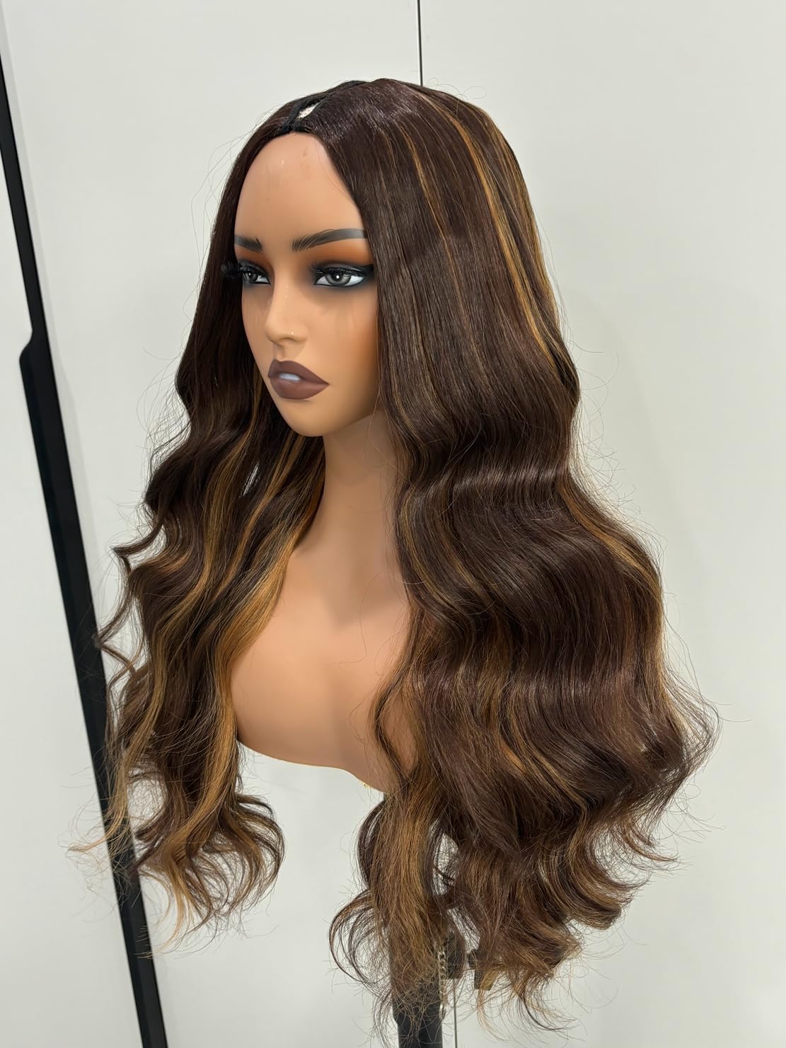 Emistar Wavy V Part Wig Wear And Go Glueless Upgrade U Part Wig Body Wave Natural Black Synthtic Hair Soft As Human Hair Half Wigs For Black Women 180% Density (#4H27, 14 Inch)