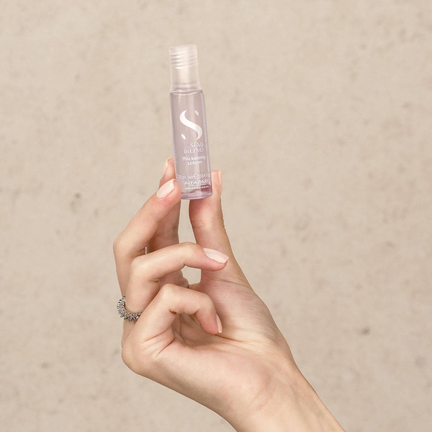 Alfaparf Milano Semi di Lino Density Thickening Serum with Heat Protection – Leave-In for Fine and Thinning Hair - Plumps with Peptide and Amino Acids - Adds Volume, Body, Shine - 6 Vials
