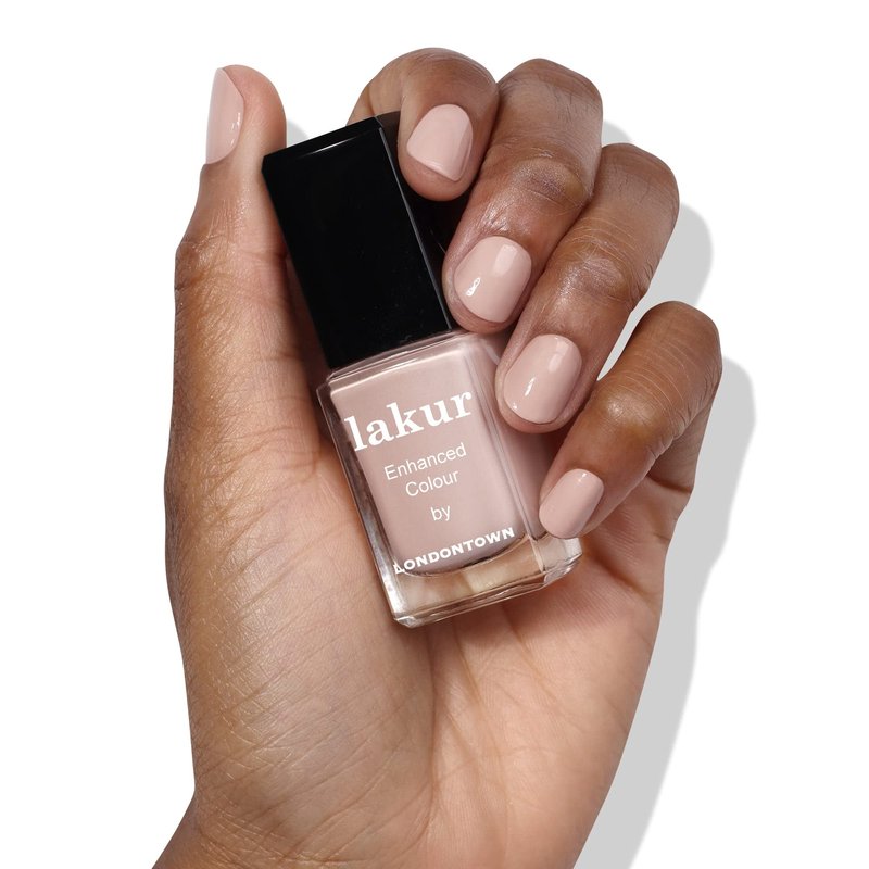 LONDONTOWN Lakur Nail Polish – Nude & Brown Shades, Pampas Beige, 0.4 Fl Oz, Long-Lasting, Streak-Free, Chip-Resistant | 21+ Free Non-Toxic Vegan Nail Color, Strengthens & Hydrates Nails