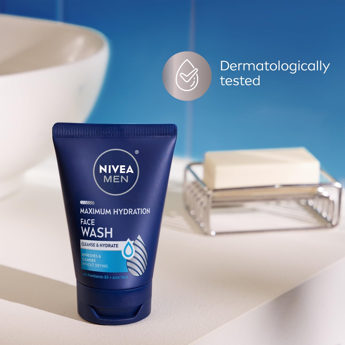 NIVEA MEN Maximum Hydration Face Lotion, Face Lotion with Broad Spectrum SPF 15 Sunscreen for Men, 4 Pack of 2.5 Fl Oz Tubes