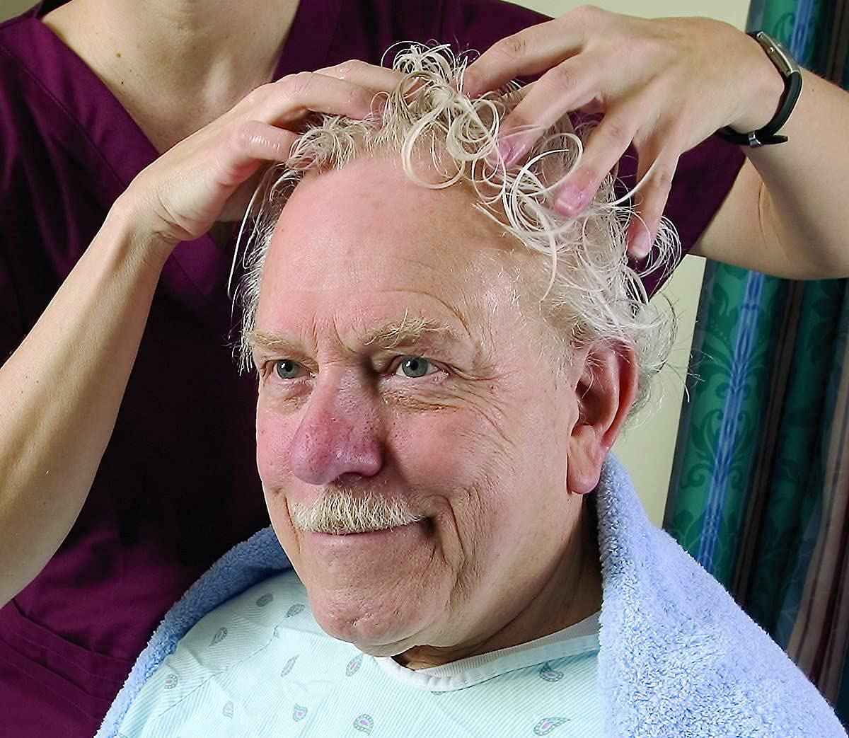 No-Rinse Shampoo 8oz (1 bottle) Body Wash 8 oz (2 bottles) – Gentle, Convenient & Hospital-Approved