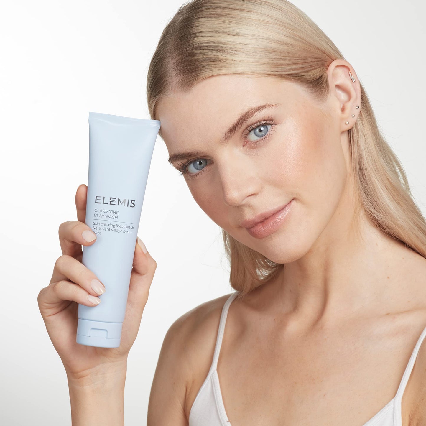 ELEMIS Clarifying Clay Wash, Daily Facial Wash Cleanses, Purifies and Balances to Remove Oil and Makeup from Blemish-Prone Skin, 150 mL, 5.0 oz
