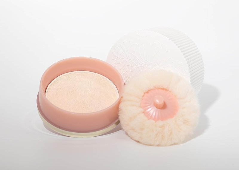 Paul & Joe Loose Powder - Lightweight Translucent Finish, Luminous Glow | 0.81oz, 01 Cameo