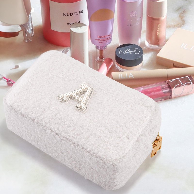Anforsun Personalized Initial Travel Makeup Bag, Makeup Bag Travel Cosmetic Bag, Sherpa Teddy Pearl Letters A