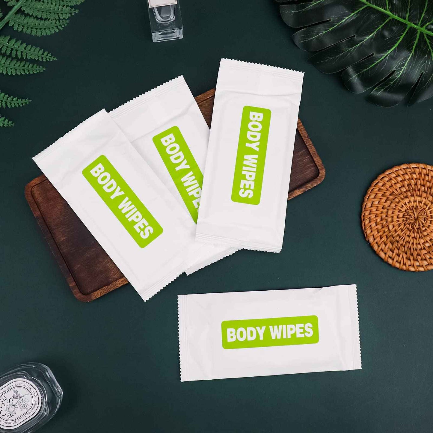 Hipruict Body Wipes Individually Wrapped, 50 Pack Large Adult Bathing Wipes, No Rinse, Aloe Vera Extract, Odor Removal, for Fitness, Travel and Camping