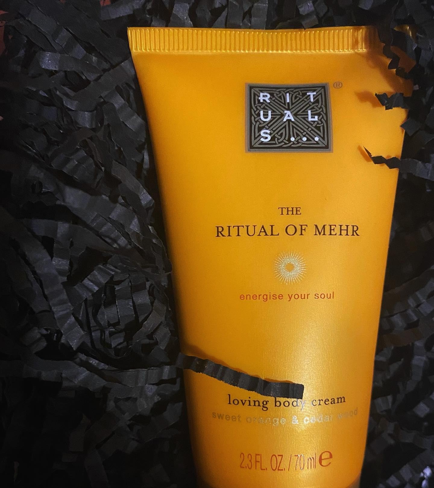 RITUALS The of Mehr Loving Body Cream, sweet orange & cedar wood travel size 2.3 fl oz, 70 mL