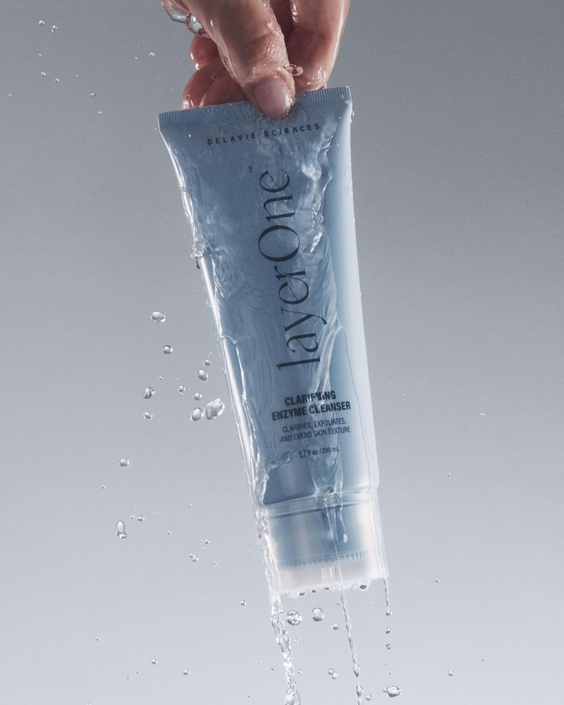 layerOne Clarifying Enzyme Cleanser, Gentle Daily Facial Exfoliant, Pore-Cleansing Formula, 3.38 fl oz