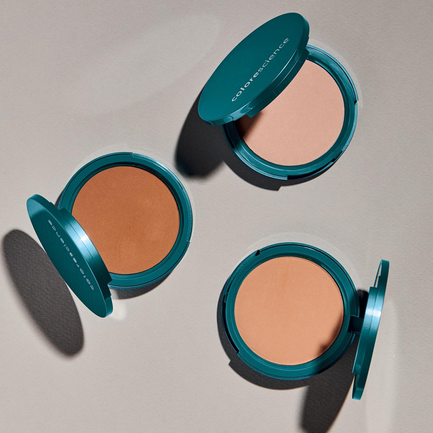 Colorescience Natural Finish Pressed Foundation SPF 20, Light Beige
