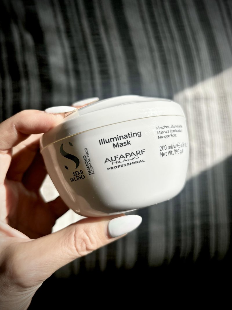 Alfaparf Milano Semi Di Lino Diamond Illuminating Hair Mask - Deep Conditioning Hair Treatment For Damaged & Dry Hair (6.98 oz)