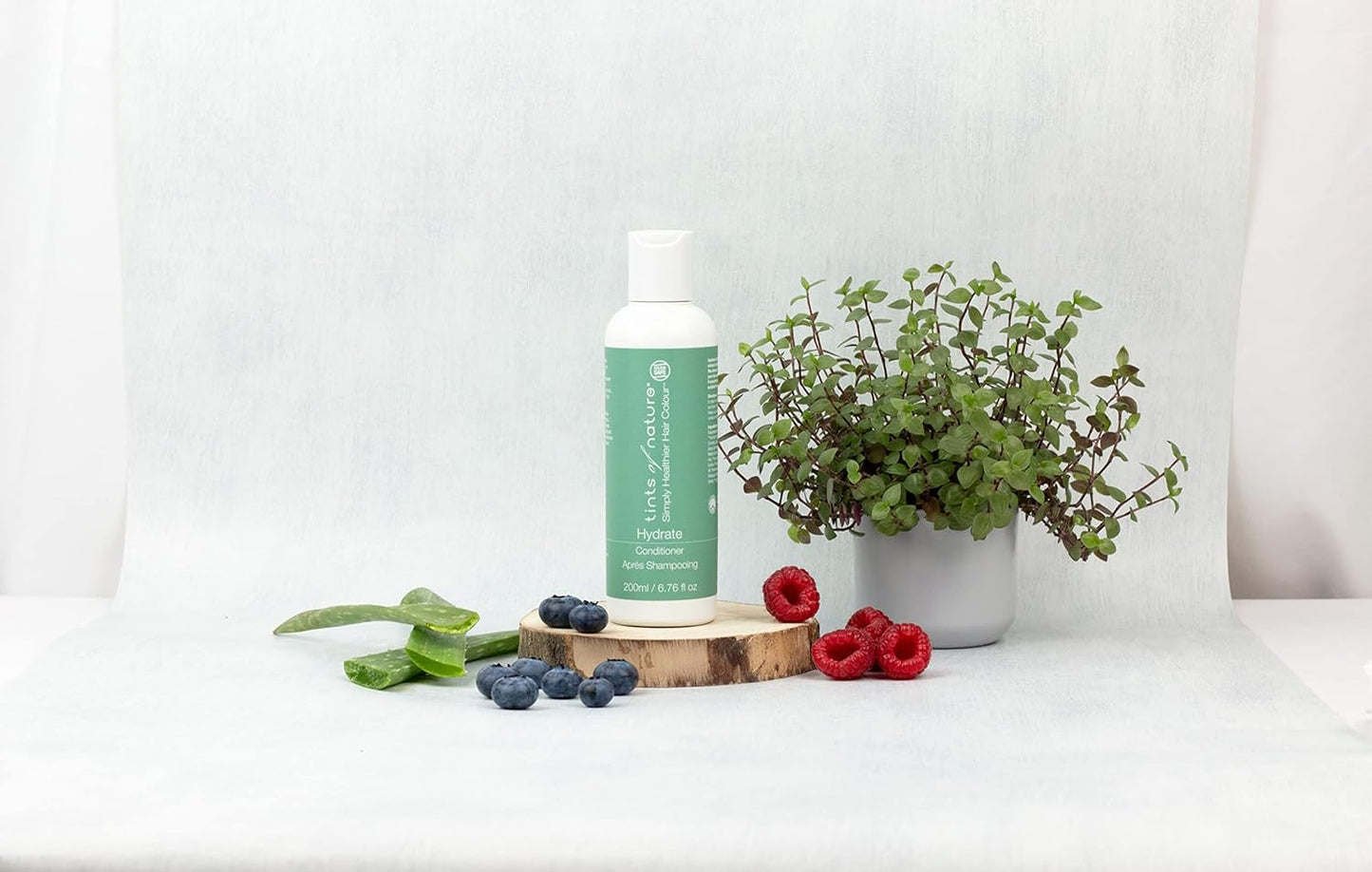 Natural & Organic Hydrate Conditioner - Chamomile & Sweet Almond Oil | Soft, Hydrated Hair, 6.76 fl oz