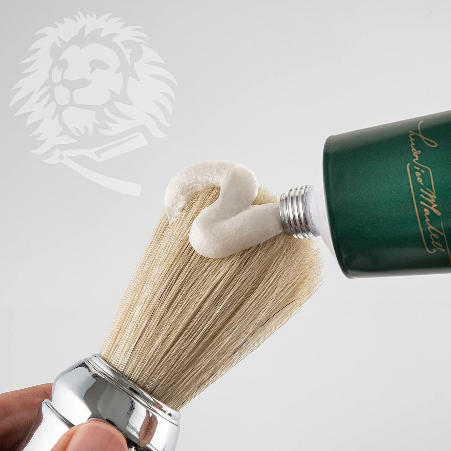 Proraso Shaving Cream - Sandalwood Oil & Shea Butter - Moisturizing & Nourishing Shave Cream for Coarse or Hard Beards - Premium Italian Shaving for Men - 5.2oz,(Pack of 2)