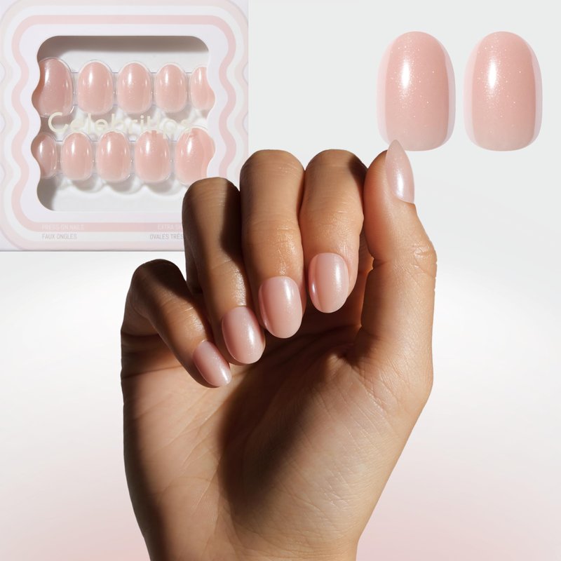 Celebritips Nail Art Press-Ons | Short Almond Nails, Reusable | 16 sizes - 32 Nails Kit with Super-hold Nail Glue and Sticky Tabs (Maui)