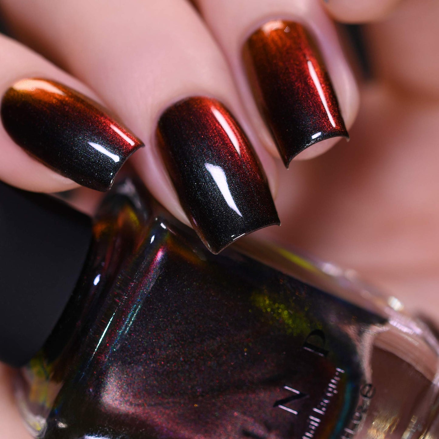 ILNP Eclipse - Black to Red Chrome Nail Polish, Color Changing Multichrome, Red and Black Nail Polish, Non-Toxic, Vegan