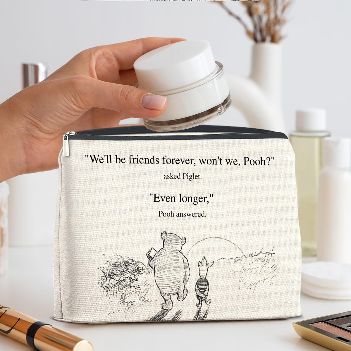 YeleY Friendship Gifts for Women Friends, Pooh Bear Gifts for Best Friends, Classic Pooh Bear Makeup Bag Cosmetic Bag