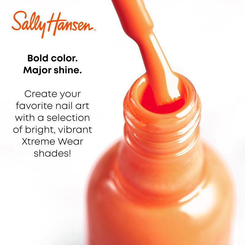 Sally Hansen Xtreme Wear Nail Polish, Streak-Free, Shiny Finish, Long-Lasting Nail Color, Black Out, 0.40 fl oz
