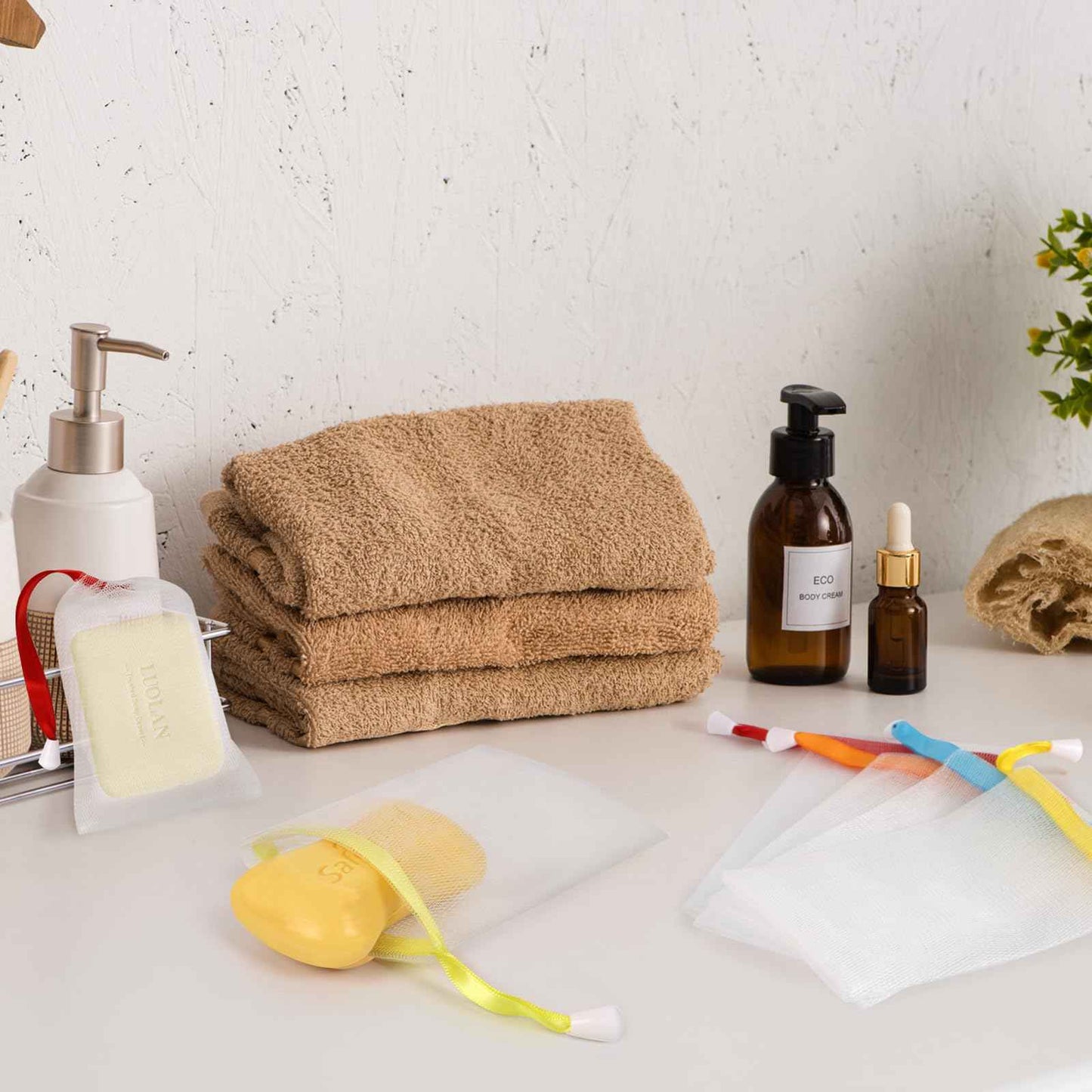 RMERVE 100 Pcs Soap Bag Soft for Shower, Exfoliating Soap Saver Pouch with Drawstring for Foaming and Drying soft for Shower Body Facial Cleaning Tool Easy to Bubble and Store Small Soap