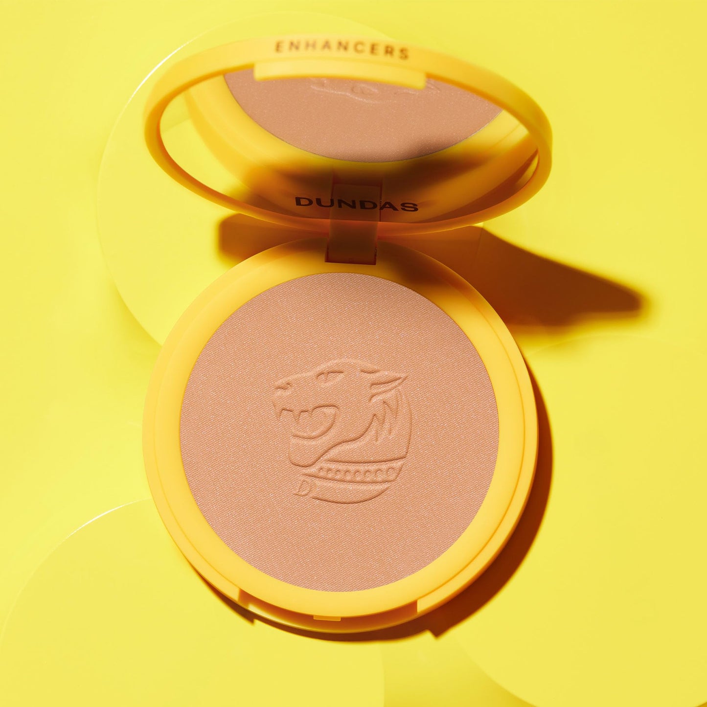 Dundas Bronzer Anonymous, Dark Contour Powder for Face and Body, Bronzing, Matte Finish, Face Make Up for All Skin Types, Cruelty Free Natural Makeup, Buildable Coverage, Easy to Blend, (Step 6)