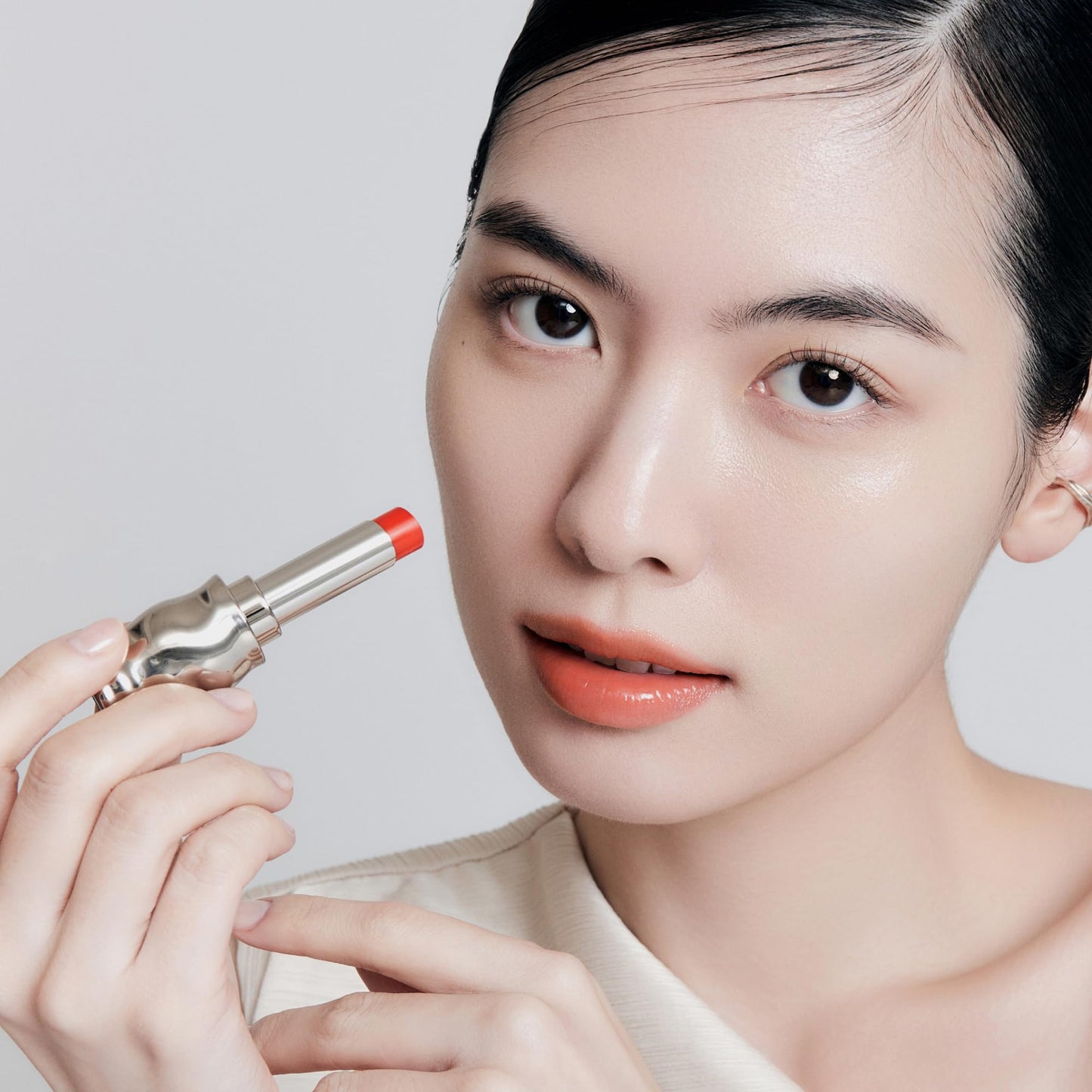 Sulwhasoo Perfecting Lip Color Amber | Korean Tinted Lip Balm | Hydrating Lip Treatment | Smooths Dry Lips & Adds Sheer Orange Shine, No. 520 Amber