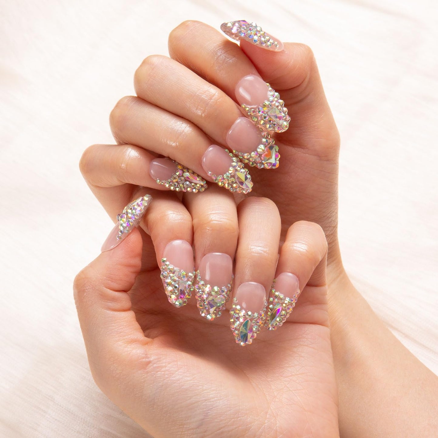 LOVFUL Press on Nails Noir d'Or | Handmade with Full Covered Crystals | Reusable Full Cover Nails | Almond Regular 1.0 in | P003-M