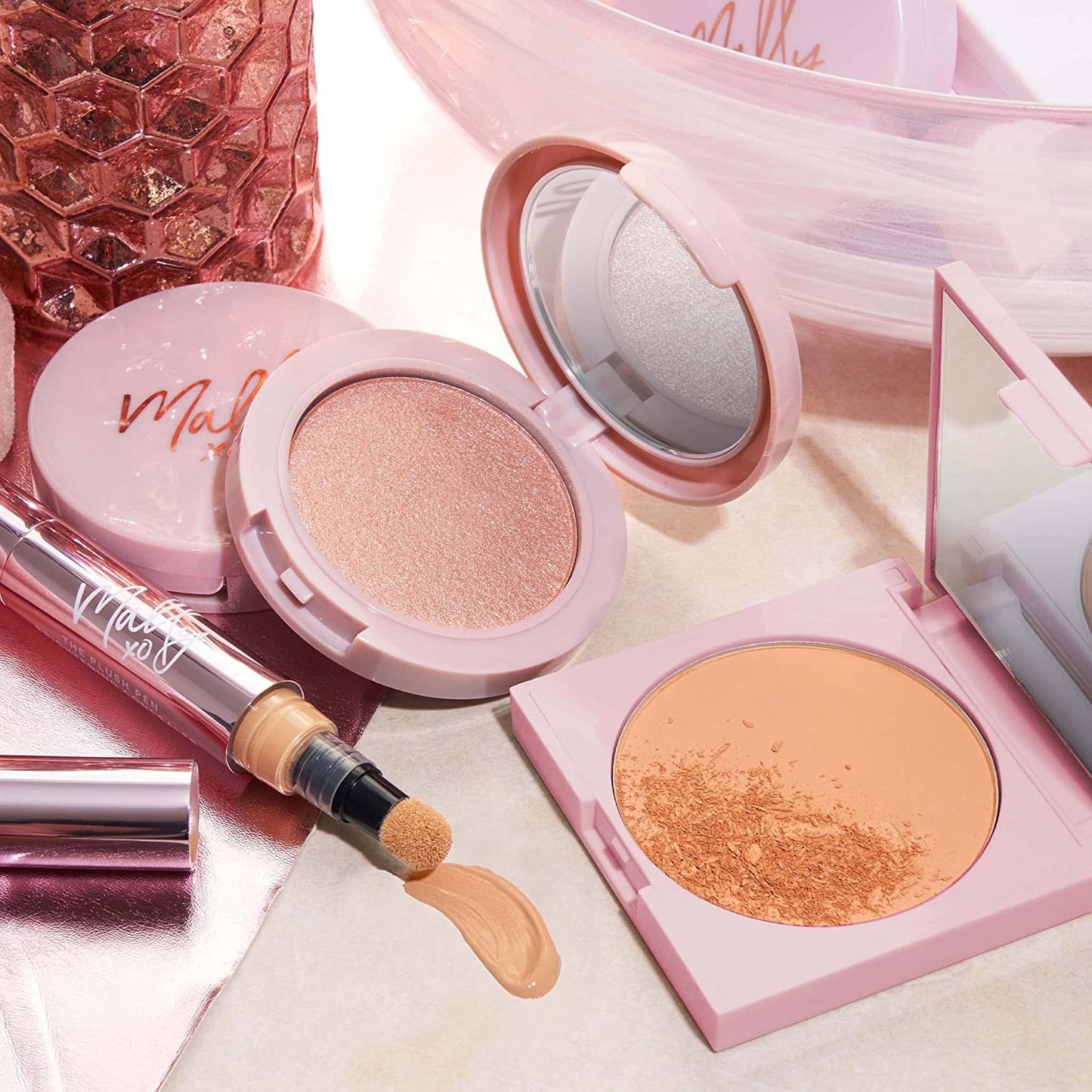 Mally Beauty - The Plush Pen Brightening Concealer Stick - Cashmere - Hydrating Turmeric, Vitamin E, and Hyaluronic Acid Infused Formula - Medium Buildable Coverage with a Natural, Smooth Finish