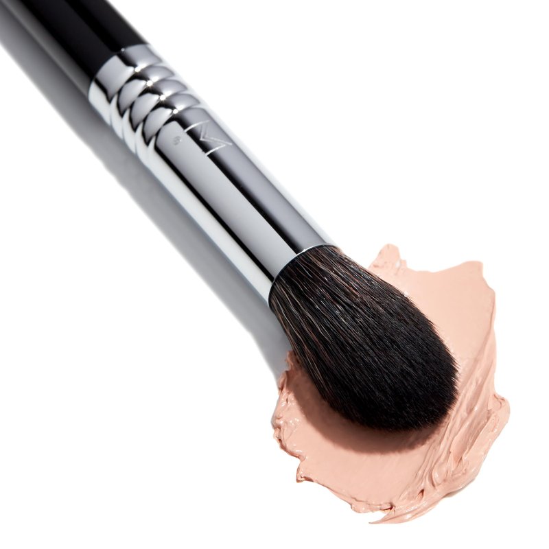 Sigma F64 - Soft Blend Concealer Professional Cream, Liquid Face Makeup Synthetic Brush