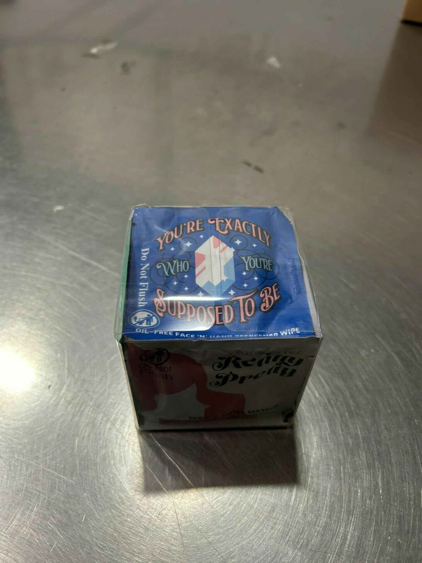 La Fresh My Beauty Is Unique Beauty Wipes Gift Pack - Contains 16 Individually Wrapped Wet Wipes Variety For Personal Care and Travel Essentials