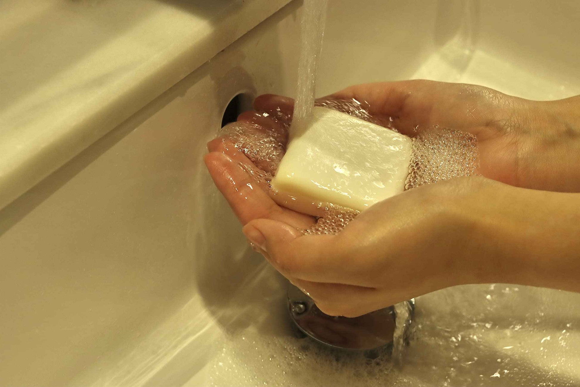 LU'PIUM Jojoba Multi Cleansing Soap 100g