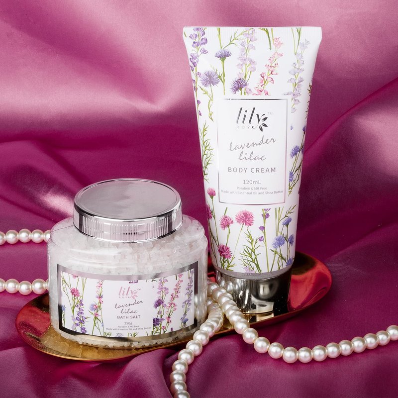 Gifts for Women, Birthday Gift - 15-Piece Lavender Spa Gift Basket for Women, Bath and Body Gift Basket, Spa Kit for Mothers Day, Christmas, Valentines Day, Perfect Present for Her & Mom