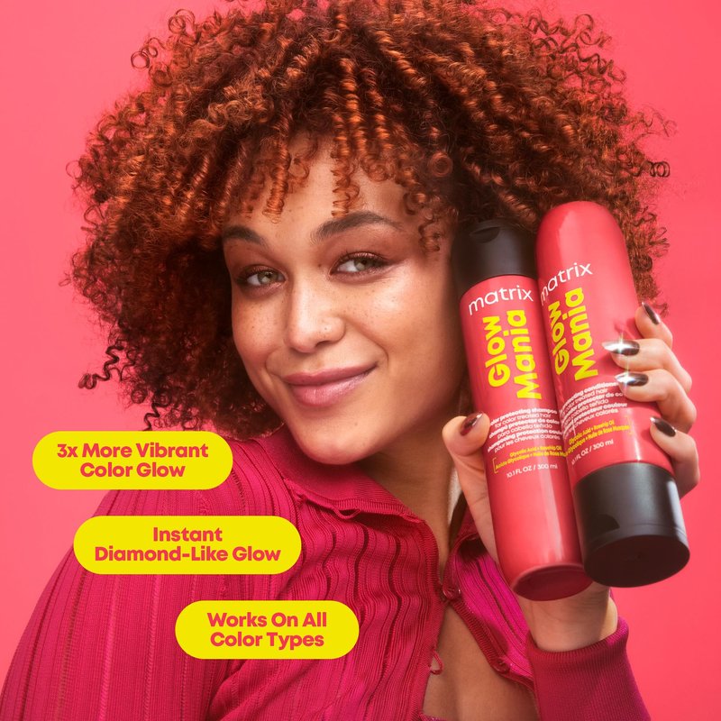 MATRIX Glow Mania Shampoo - Enhances Shine and Moisturizes, Preserves and Protects Color Vibrancy, For Dull and Color-Treated Hair, Sulfate-Free, With Glycolic Acid & Rosehip Oil, 10.1 Fl Oz