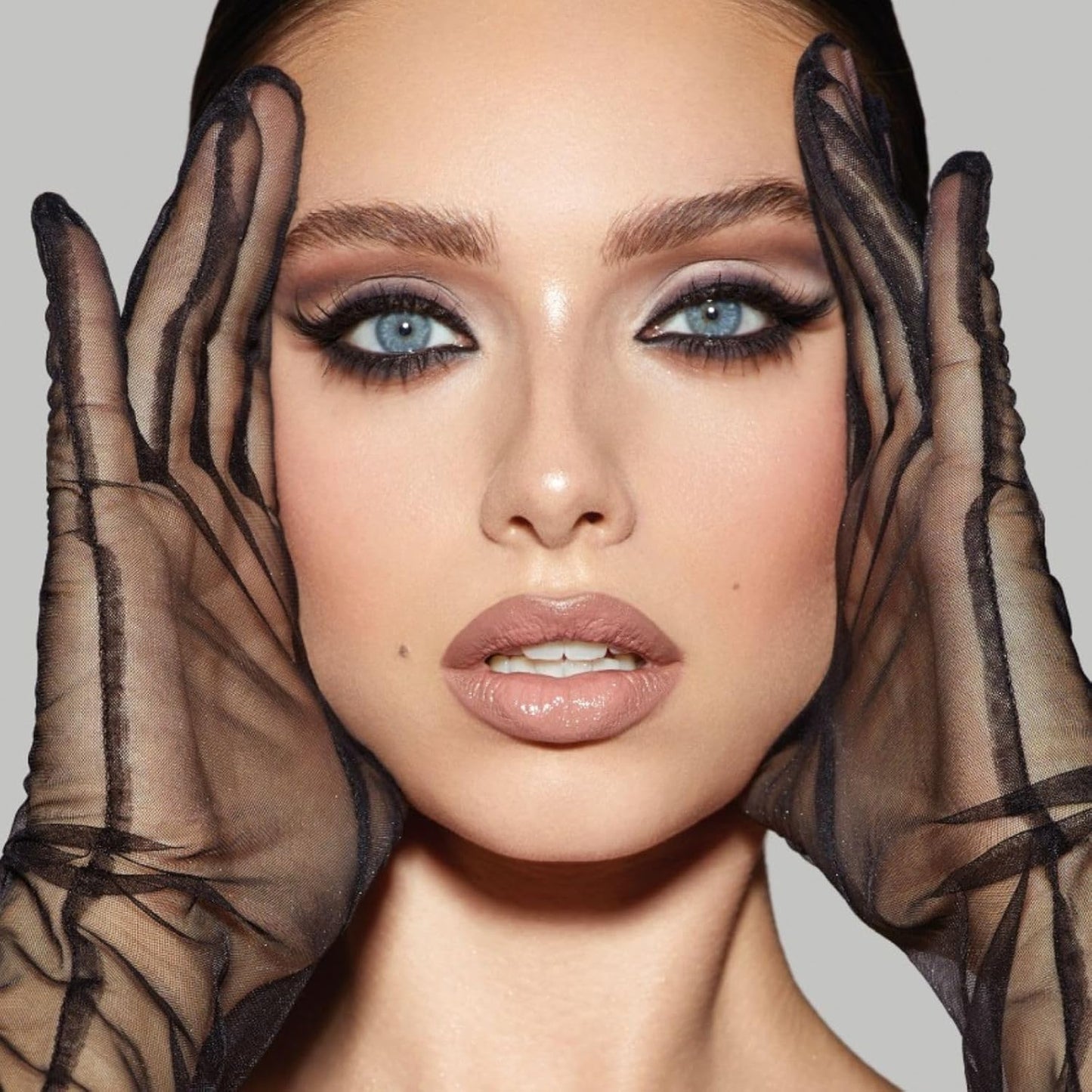 Eyebrow Gel - Transparent Fluid for Precise Definition & Shape - Easy Application, No Residue - 0.27 oz