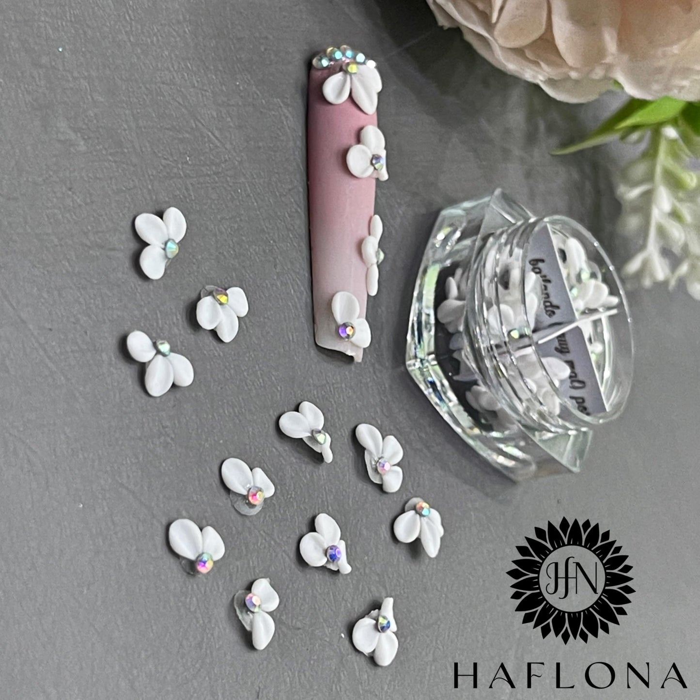 Set 50Pcs White 3D Flowers For Nails, Handmade 3D Acrylic Flowers For Nails, Wedding Flower Nail Charms Rhinestones Gems by Acrylic Powder Design Deco Nail Art Women Girls (Apricot Tiny White - 50Pcs)