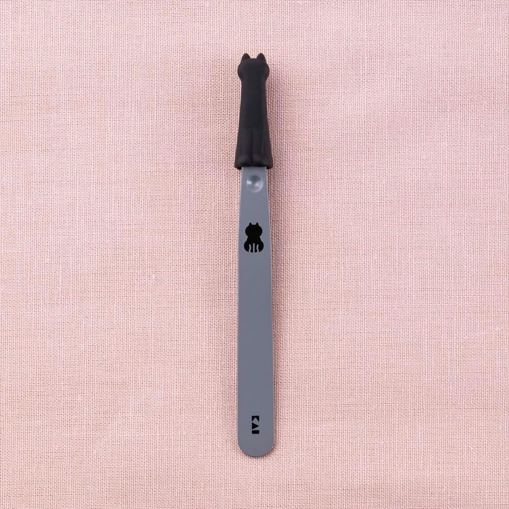 Kai Corporation KAI HC2203 Cat Tweezers with Cap Made in Japan