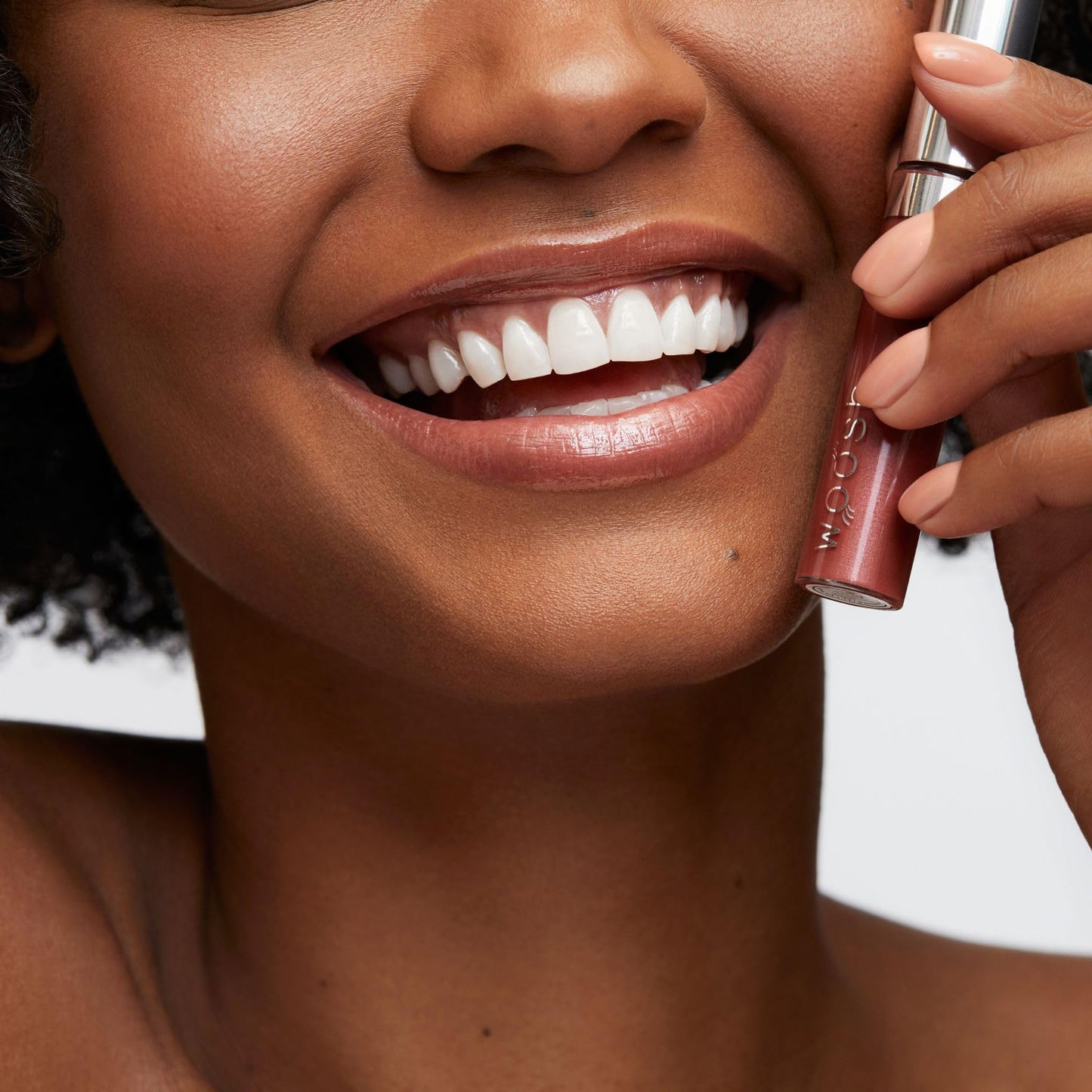Woosh Beauty, Spin-On Lip Gloss, Hydrating Hyaluronic Acid & Shea Butter, No Fine Lines, Shine Finish, Vegan & Cruelty-Free - Glow