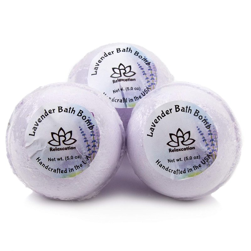 Organic Lavender Gift Basket - Spa Kit with Soy Wax Candle, Bath Bombs & Natural Oils | Perfect Gift for Women & Moms