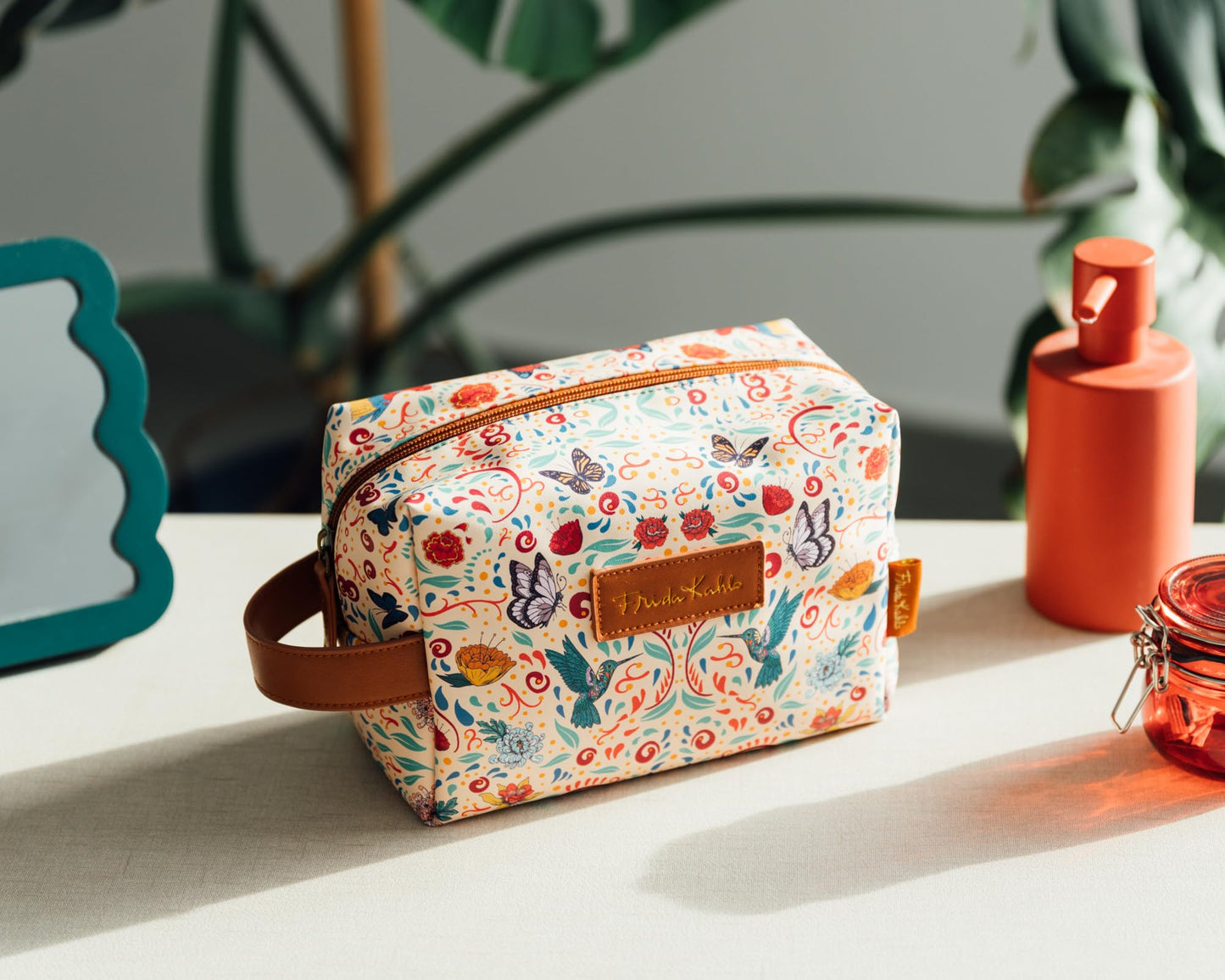 Grupo Erik Frida Kahlo Cosmetic Case | Flower Hanging Toiletry Bag, Waterproof PU Case, Travel Makeup Bag, Travel Toiletry Bag, Frida Kahlo Bag