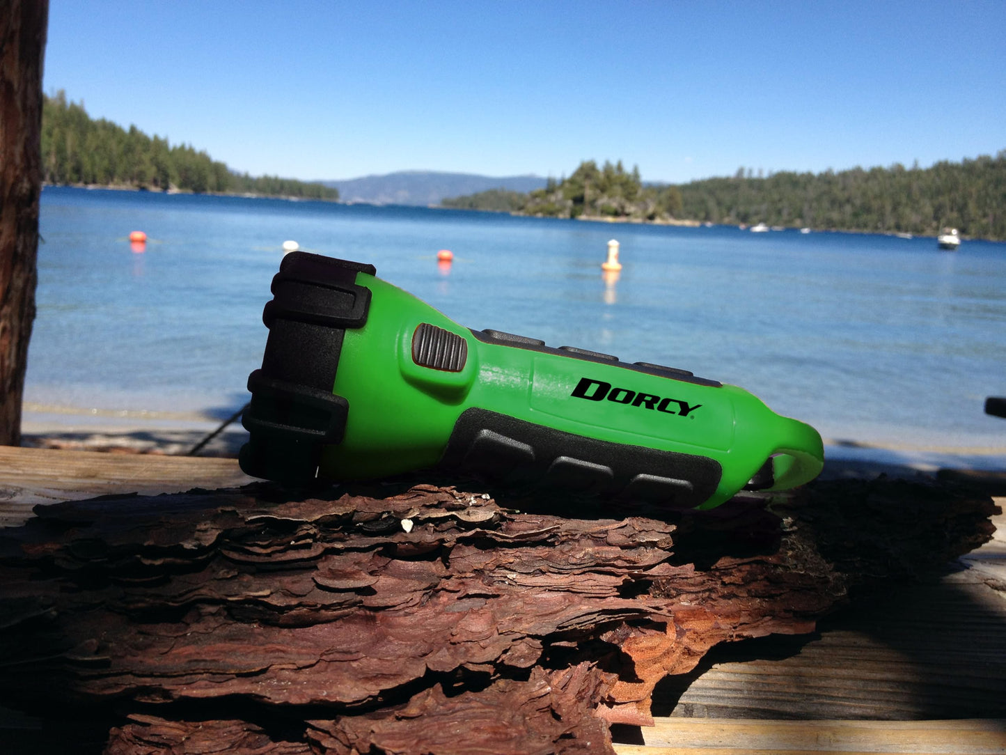 Dorcy 150 Lumen Floating Water Resistant LED Flashlight with Carabineer Clip, Neon Green (41-2513)