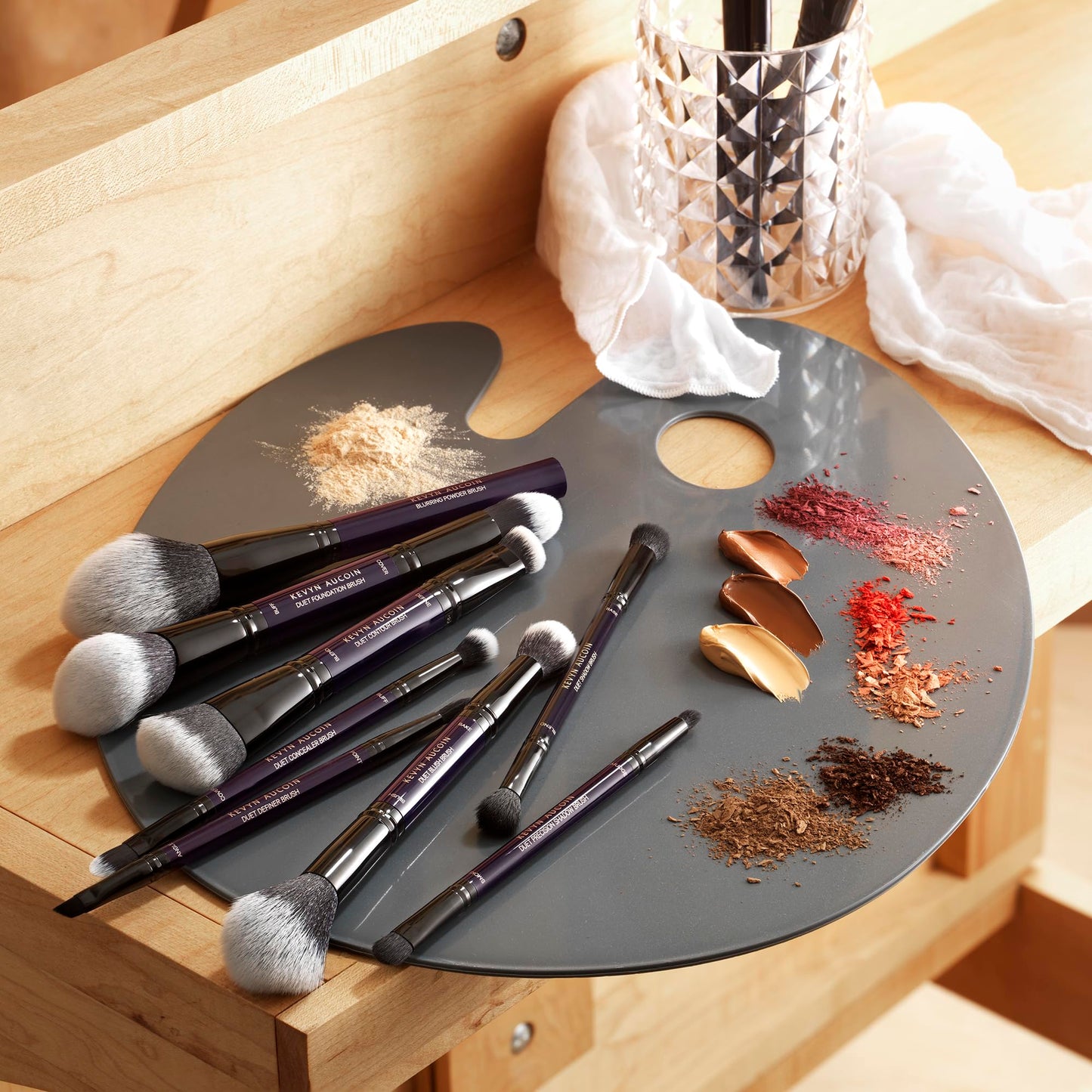 Kevyn Aucoin Angled Fan Mascara Brush: Achieve feathered, separated lashes with any mascara. Dual-fiber design ensures a clean & even application for voluminous lashes. No clumps. Makeup artist go to.