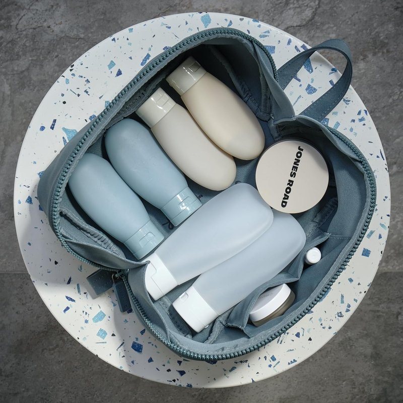 Machine-Washable Neoprene Toiletry Bag - Modern Green Dopp Kit for Travel | Large Easy-to-Clean Case for Cosmetics & Skincare