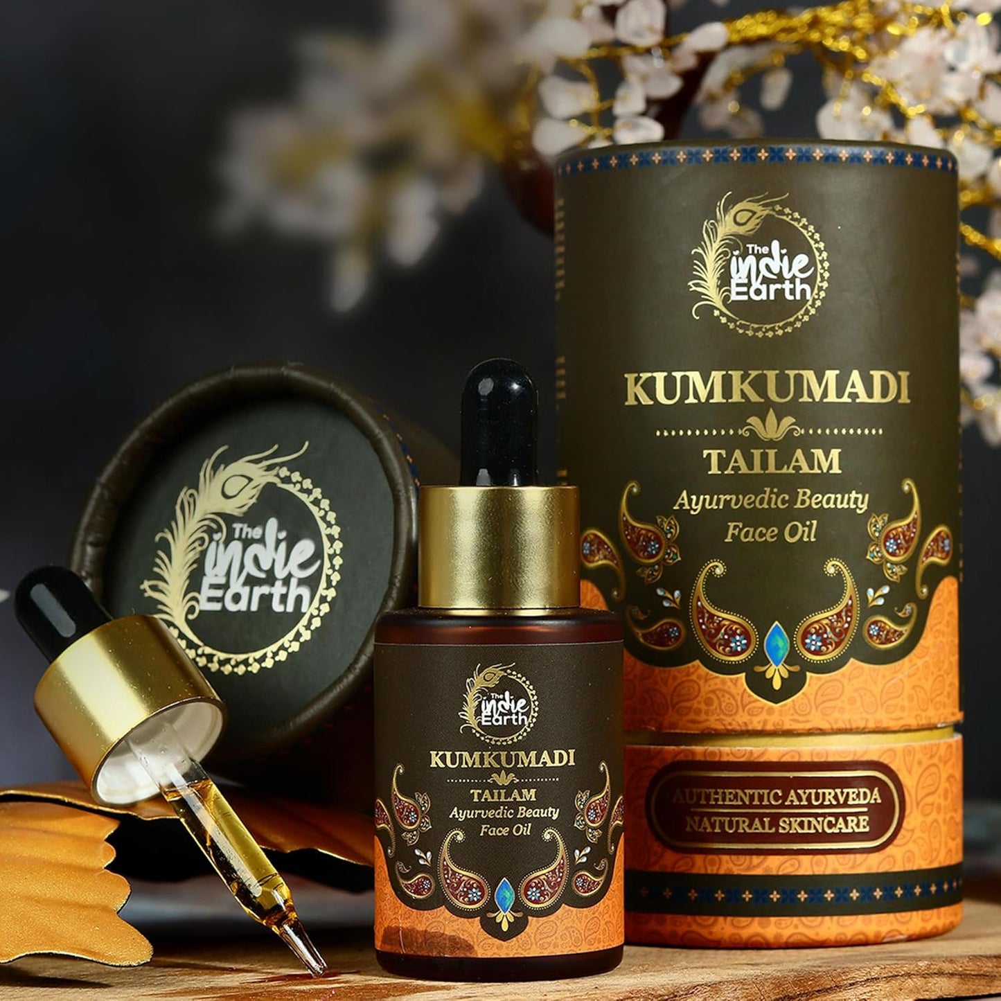Kumkumadi Tailam Ayurvedic Face Oil - Night Serum for Brighter, Glowing Skin | 30 ml with Turmeric, Saffron & Lotus