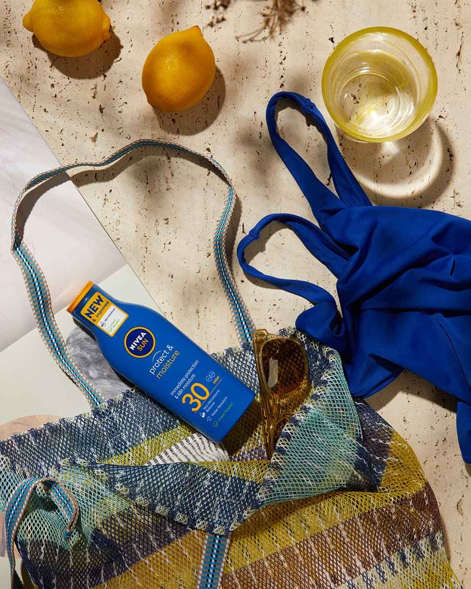 Nivea Sun Protect And Moisture Spf20 200ml