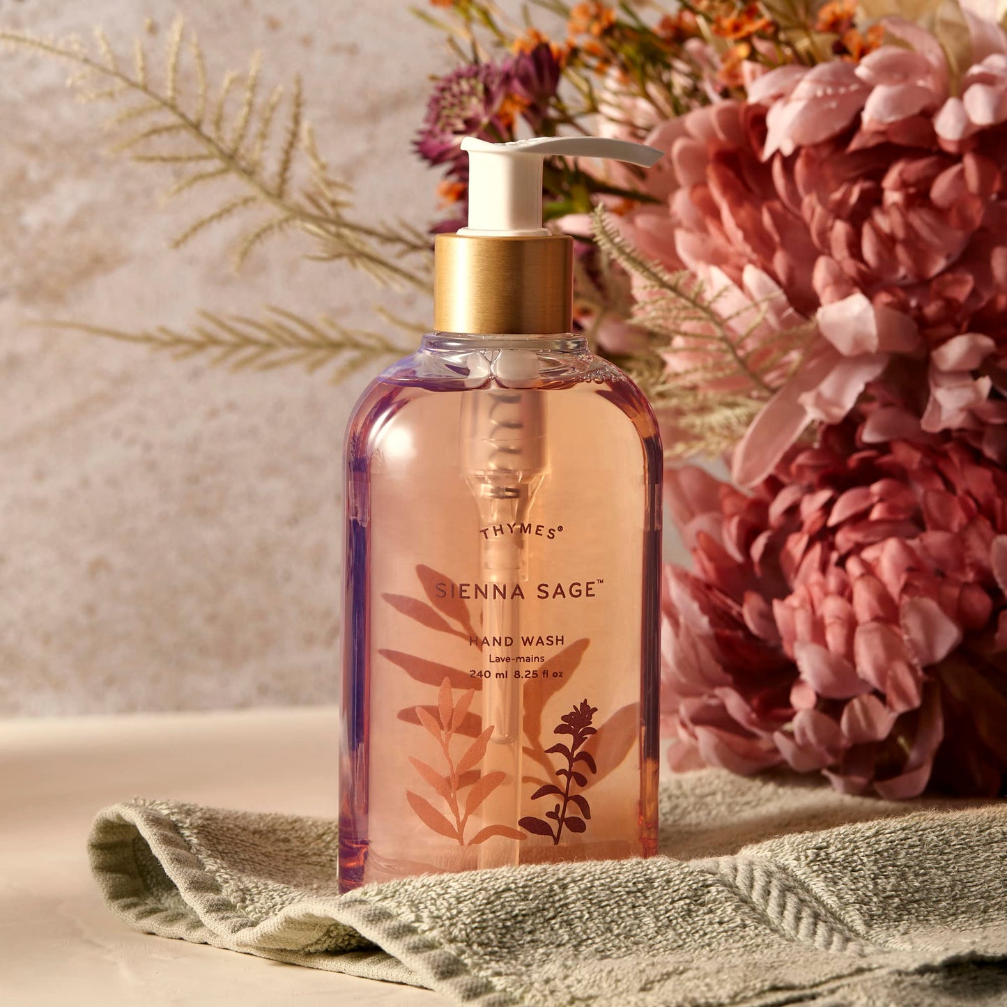 Thymes Moisturizing Hand Wash Soap with Pump - Luxury Hand Soap Gently Cleanses & Moisturizes - Skin Care with Glycerin & Calendula - Comforting, Warm Fragrance (Sienna Sage, 8.25 oz)