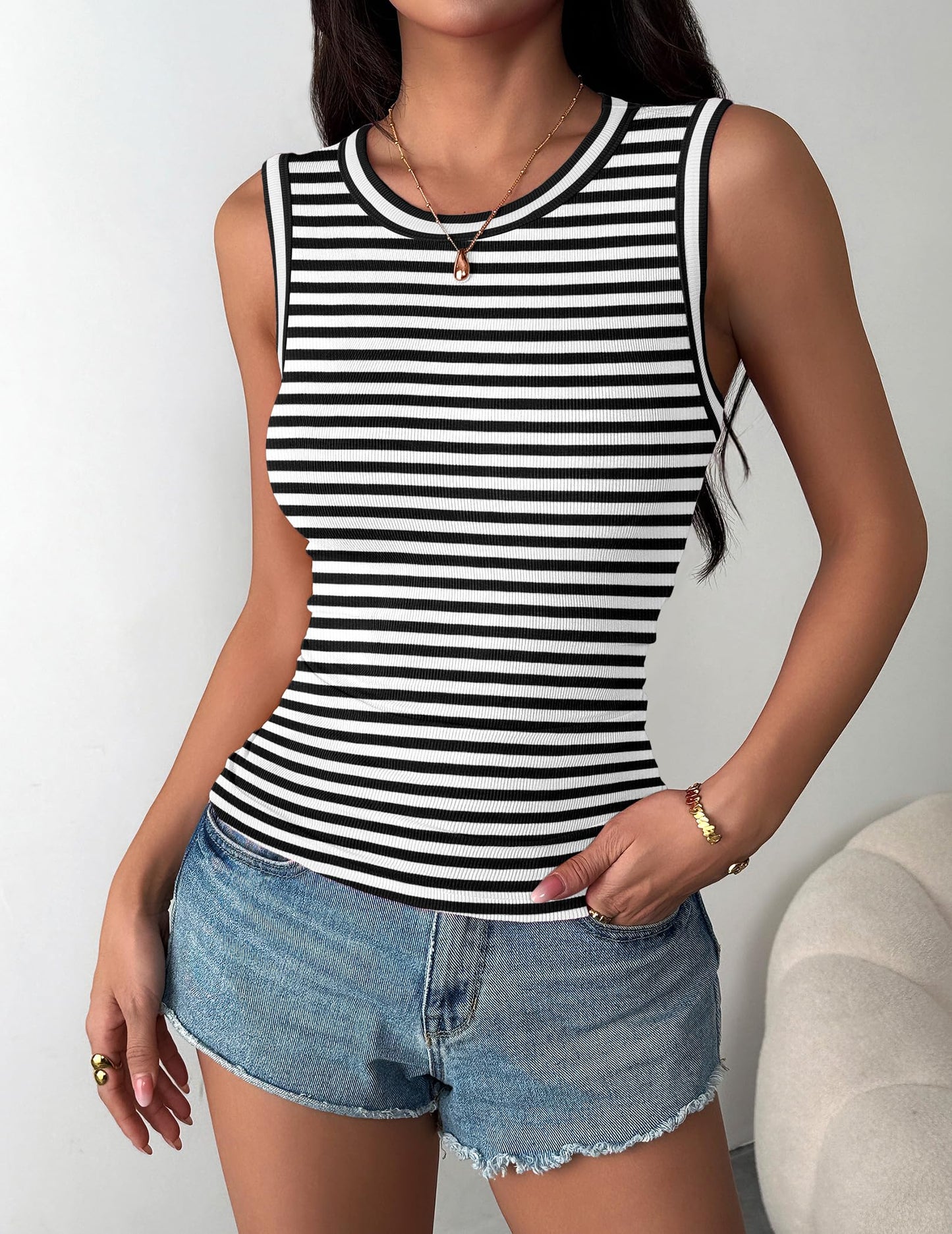 Zeagoo Womens Sleeveless Crewneck Ribbed Tank Tops Casual Basic Summer Top Slim Fitted Racerback Shirts